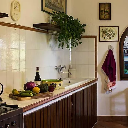 Villa Sleeps 6 With Air Con