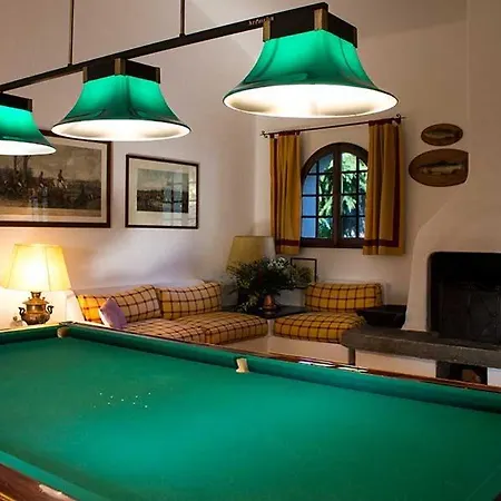 Villa Sleeps 6 With Air Con *
