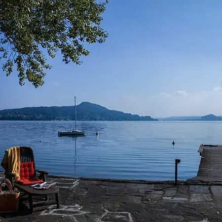 Sleeps 6 With Air Con *